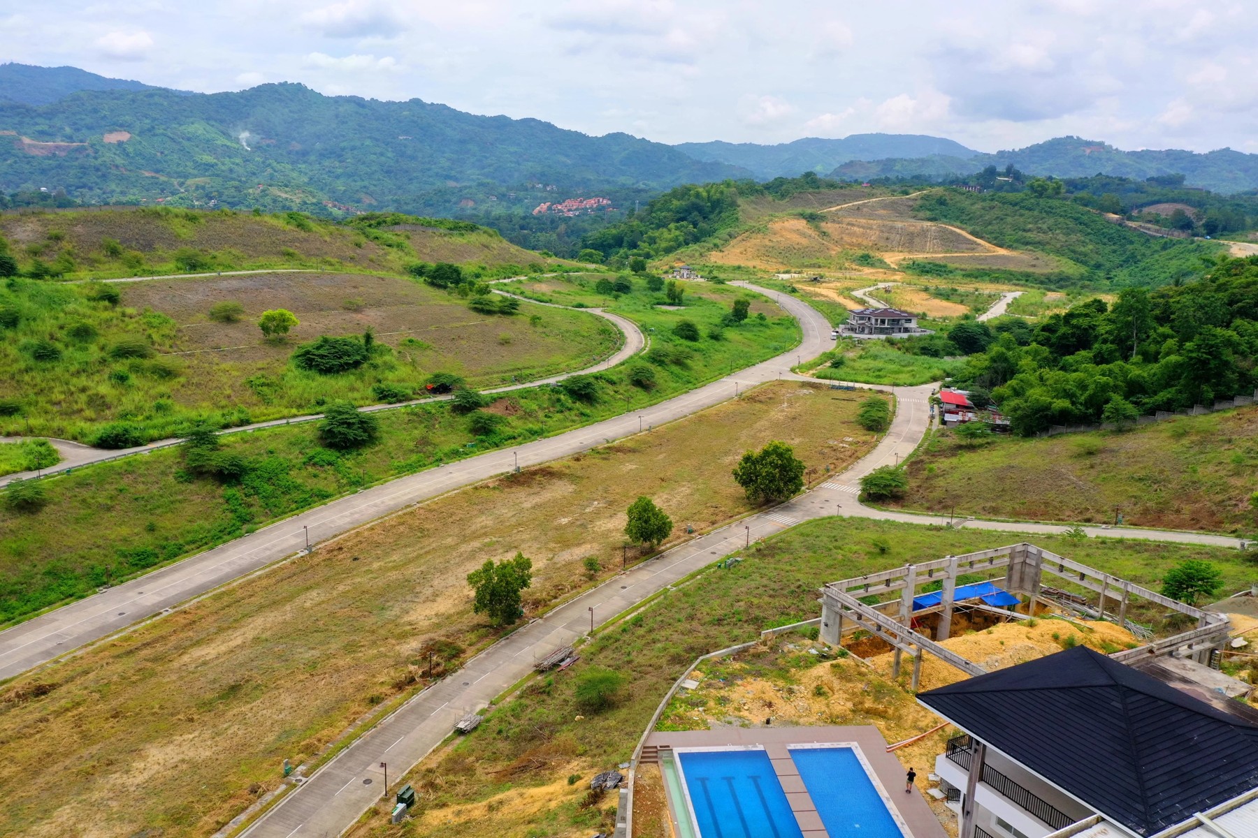 Priveya Hills