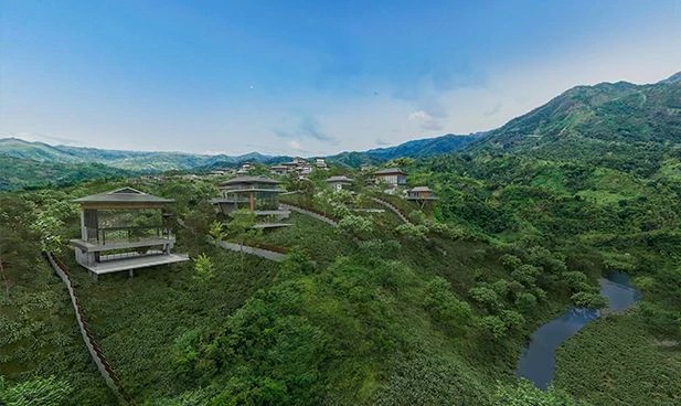 Foressa Mountain Town