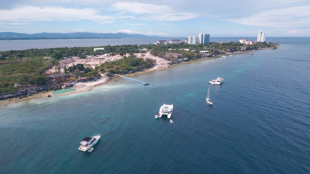 Aruga Resort and Residences Mactan