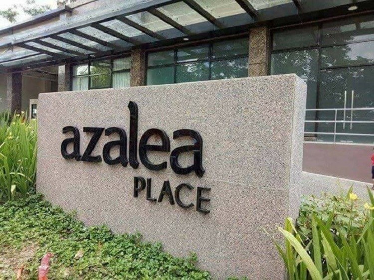 Azalea Place